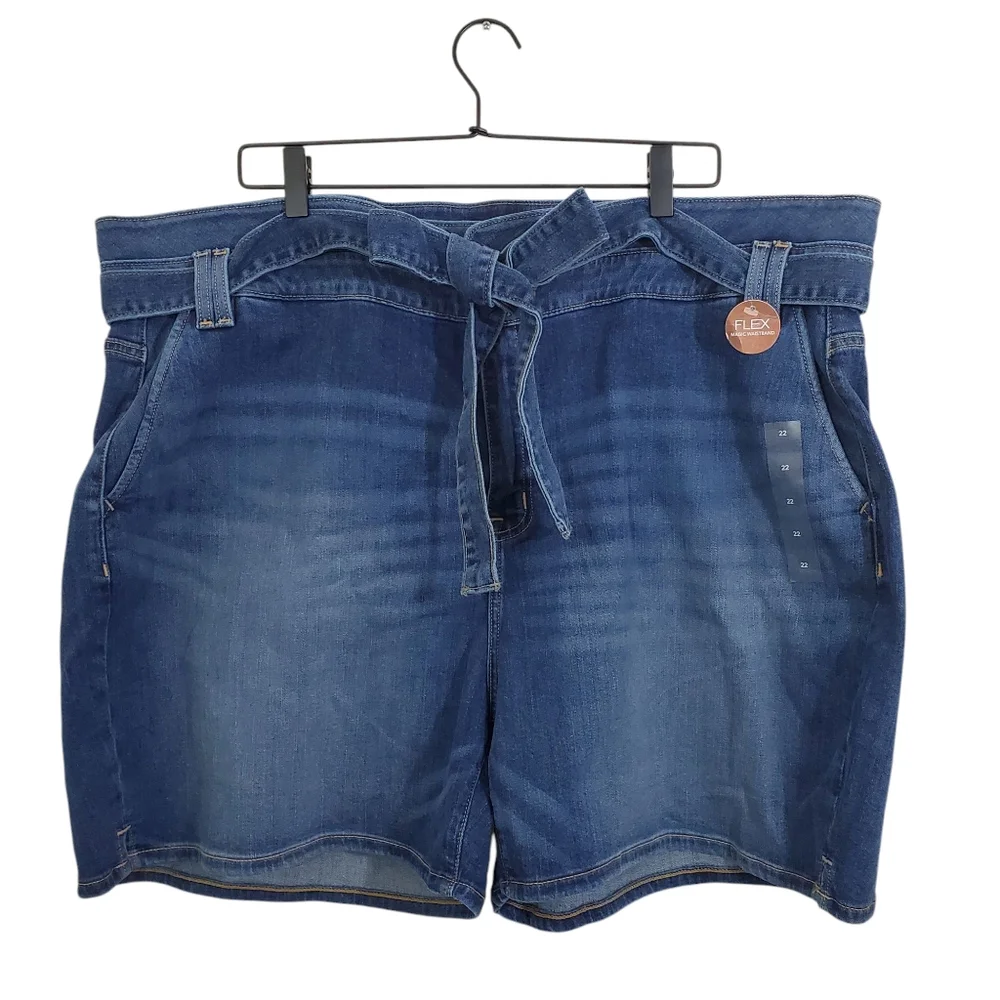 NWT Lane Bryant Girlfriend Jean Shorts Paperbag Waist Tie Front Denim Size 22